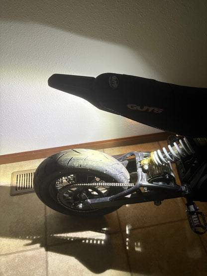 Wireless rock lights